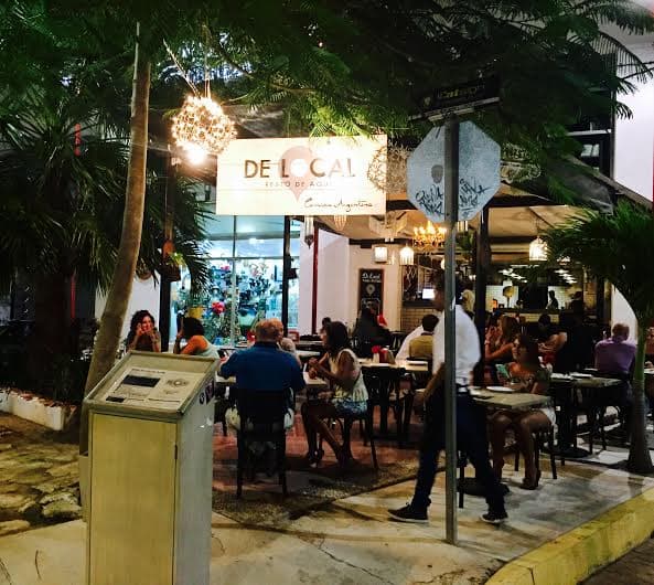 De Local- Resto de Aquí.