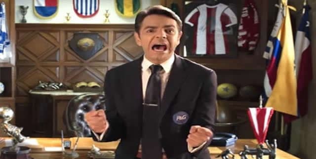 Derbez pone a Trump en su lugar con picardía mexicana