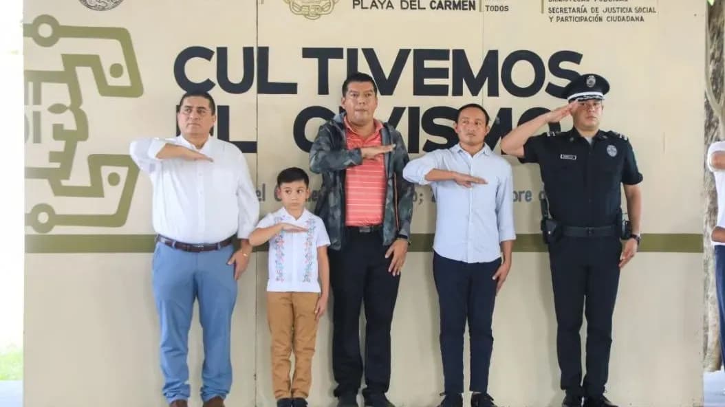 Playa del Carmen fortalece los valores cívicos en escuelas con el programa Cultivemos el Civismo