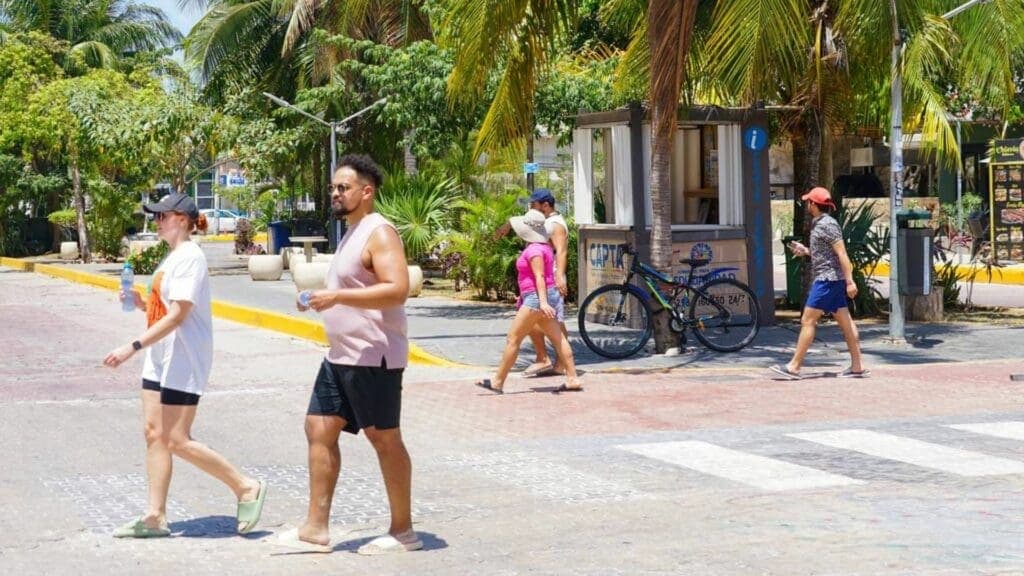 Turistas atendidos con CAPTA en Solidaridad