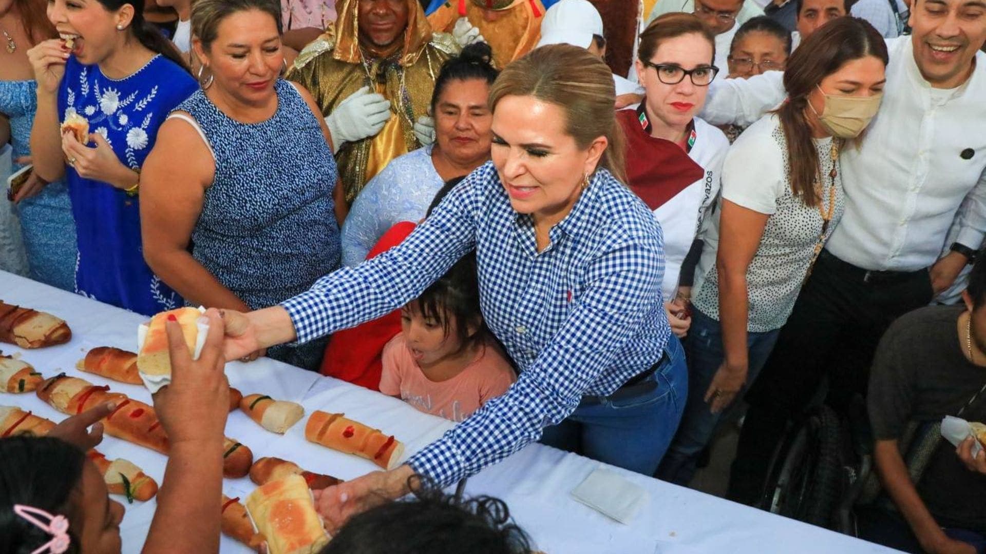 Invita Lili Campos a la mega rosca en la 5ta Avenida