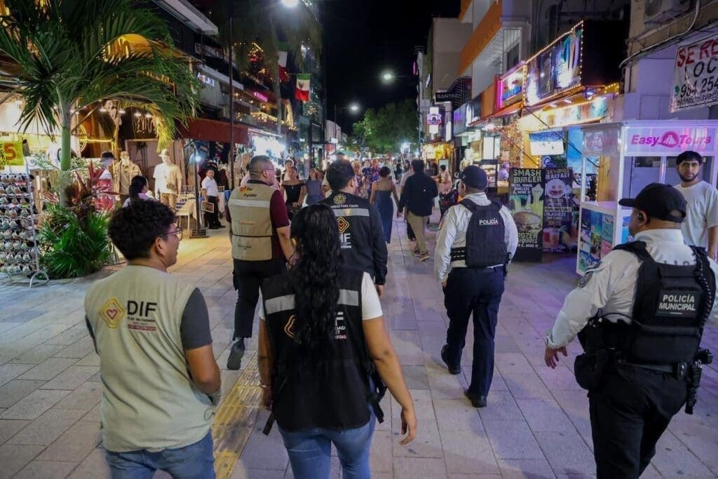 Cero tolerancia al trabajo infantil: DIF Playa del Carmen intensifica recorridos en la Quinta Avenida