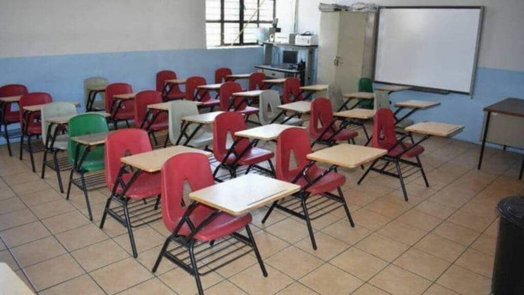 Cerrarán grupos en escuelas del centro y zona turística de Playa del Carmen por falta de alumnos