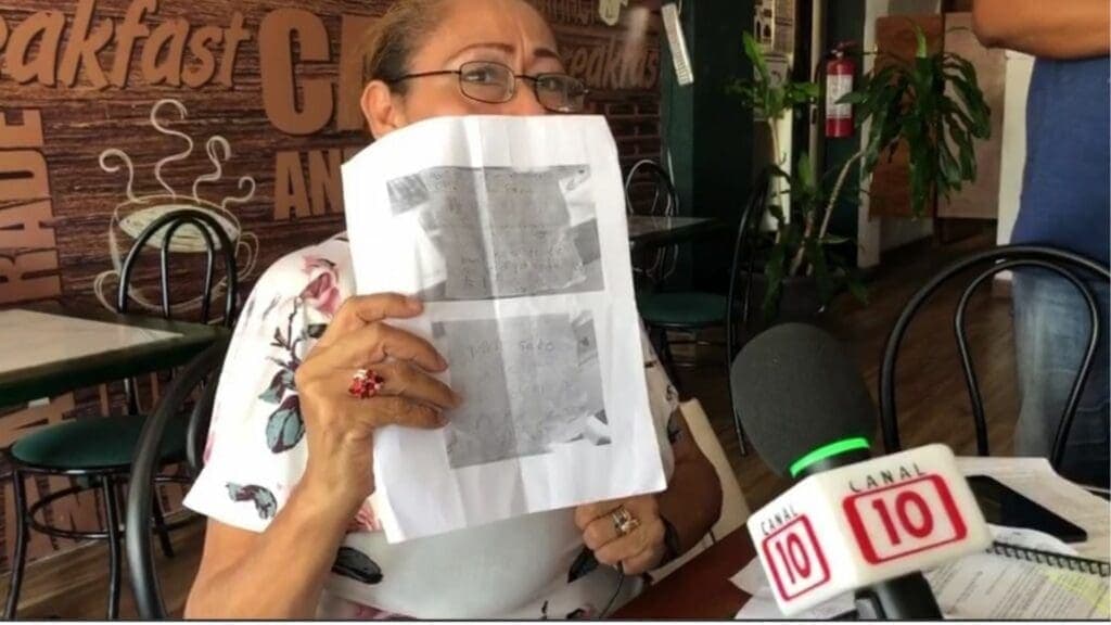 Interpone denuncia abuelita de menor víctima de abuso en colegio particular de Puerto Aventuras