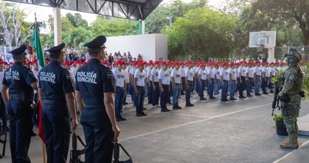 Participan 421 jóvenes en el Sorteo del Servicio Militar Nacional en Playa del Carmen