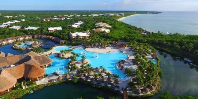 Accidente en el paraíso: Un muerto por colapso de Hotel Palladium Riviera Maya  