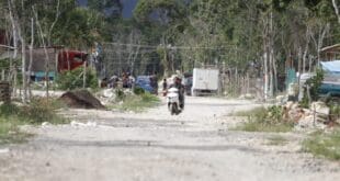 Dan mantenimiento a caminos rurales de Playa del Carmen; se buscan recursos para su pavimentación