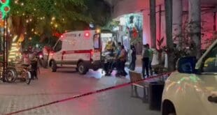Disparan contra una persona en la Quinta Avenida de Playa del Carmen