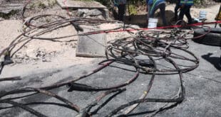 Esperan comercios del norponiente de Playa del Carmen restablecimiento de energía eléctrica para poder operar