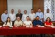 Estefanía Mercado cierra filas con empresarios y hoteleros para hacer frente al sargazo en Playa del Carmen