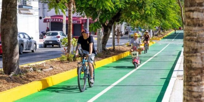 Estefanía Mercado entrega primera etapa de la modernización de la Avenida 10 en Playa del Carmen