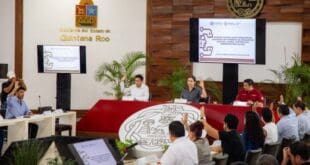 Estefanía Mercado oficializa en Cabildo que el color “Arena Playa” será el color de la ciudad, dejando atrás los colores partidistas