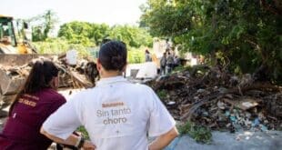Estefanía Mercado responde con soluciones de descacharrización y desazolve de pozos en la colonia Ejido