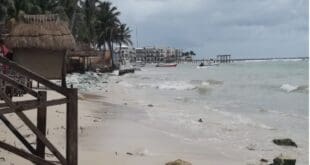 Frente frío provoca puerto cerrado, lluvias y bajas temperaturas en Playa del Carmen