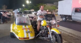 Llega a Playa del Carmen motociclista catalán que viaja desde Nueva York a Argentina
