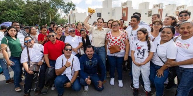 Playa del Carmen, primer municipio del país donde la presidenta Claudia Sheinbaum entrega viviendas del bienestar
