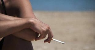 Reforzarán acciones para evitar fumadores en las costas de Playa del Carmen