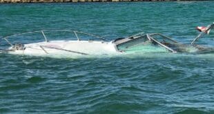 Se hunde yate en marina de Puerto Aventuras