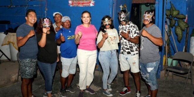 Se le dará mayor impulso a la lucha libre si continúa la renovación de Playa del Carmen: Lili Campos